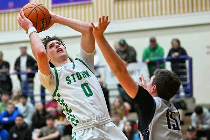 a Summit Wilsonville 5A Oregon boys basketball final 2024 Leon Neuschwander 42